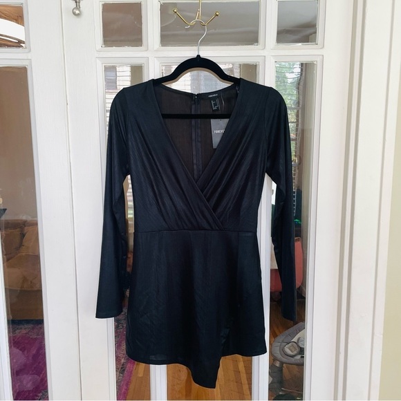 NEW Metallic Black Long Sleeve Romper - Picture 3 of 5